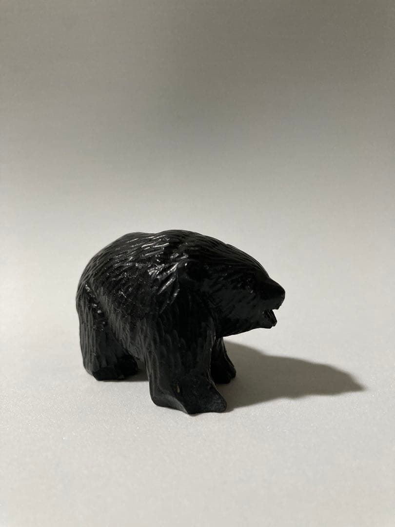天然石黒色 クマ彫刻 置物 民芸品 工芸品