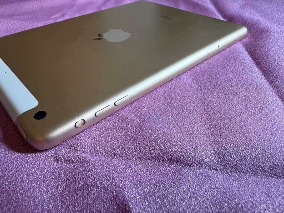 Apple iPadmini3ゴールド16GB
