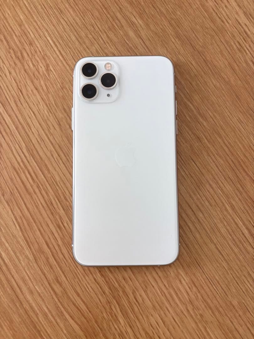 Apple iPhone 11 Pro シルバー 本体　64gb