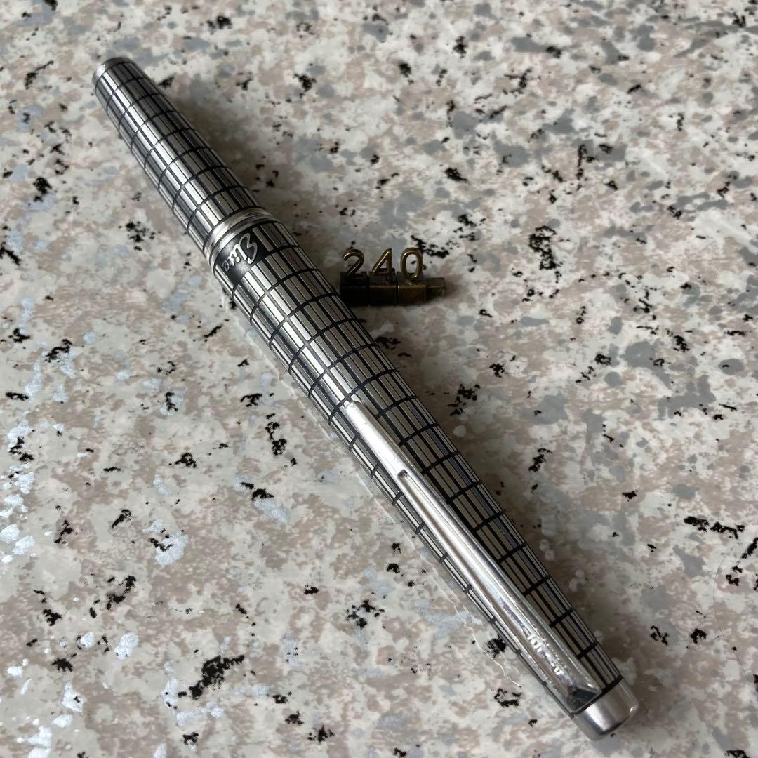 #240 オーバーホール済み 万年筆 PILOT Elite 全格子 18k