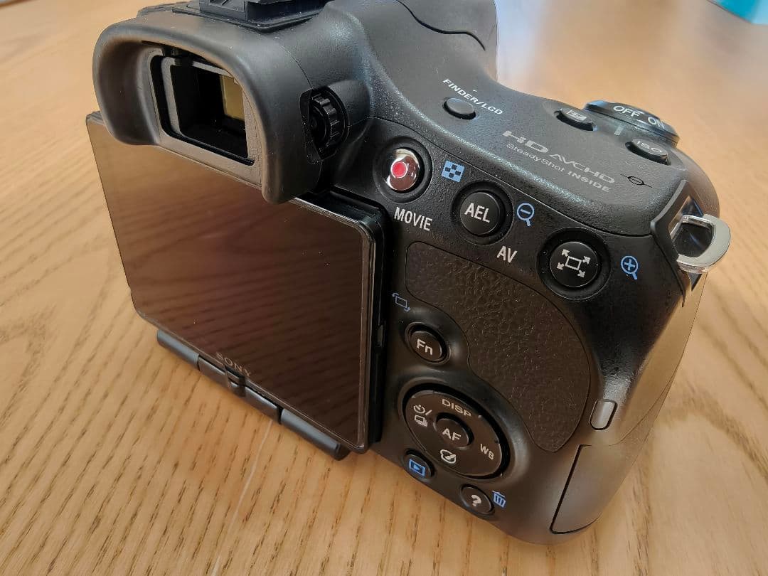 【良品】SONY α65 デジタル一眼レフ ZEISSレンズ SAL1680Z