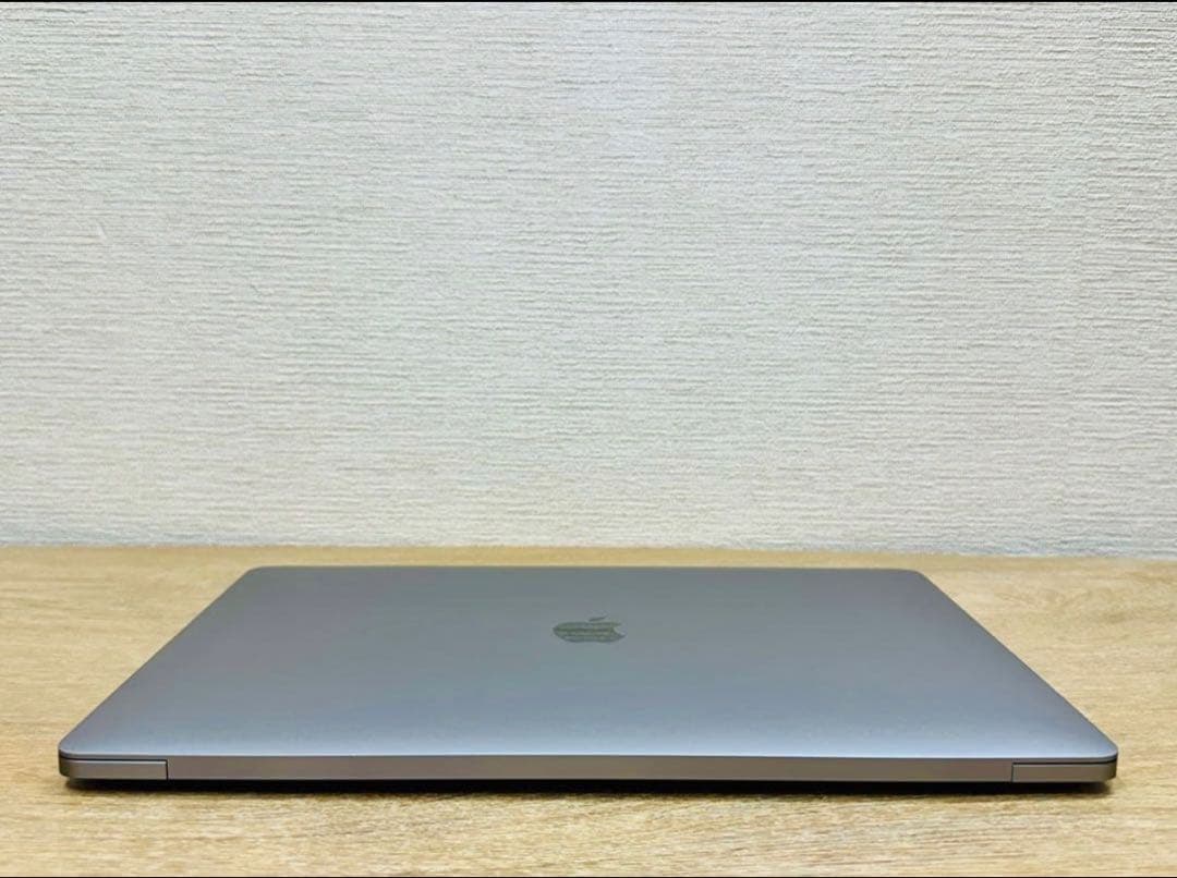 Y*O様 2025年OS] MacBook Pro ／4K／メモリ32GB