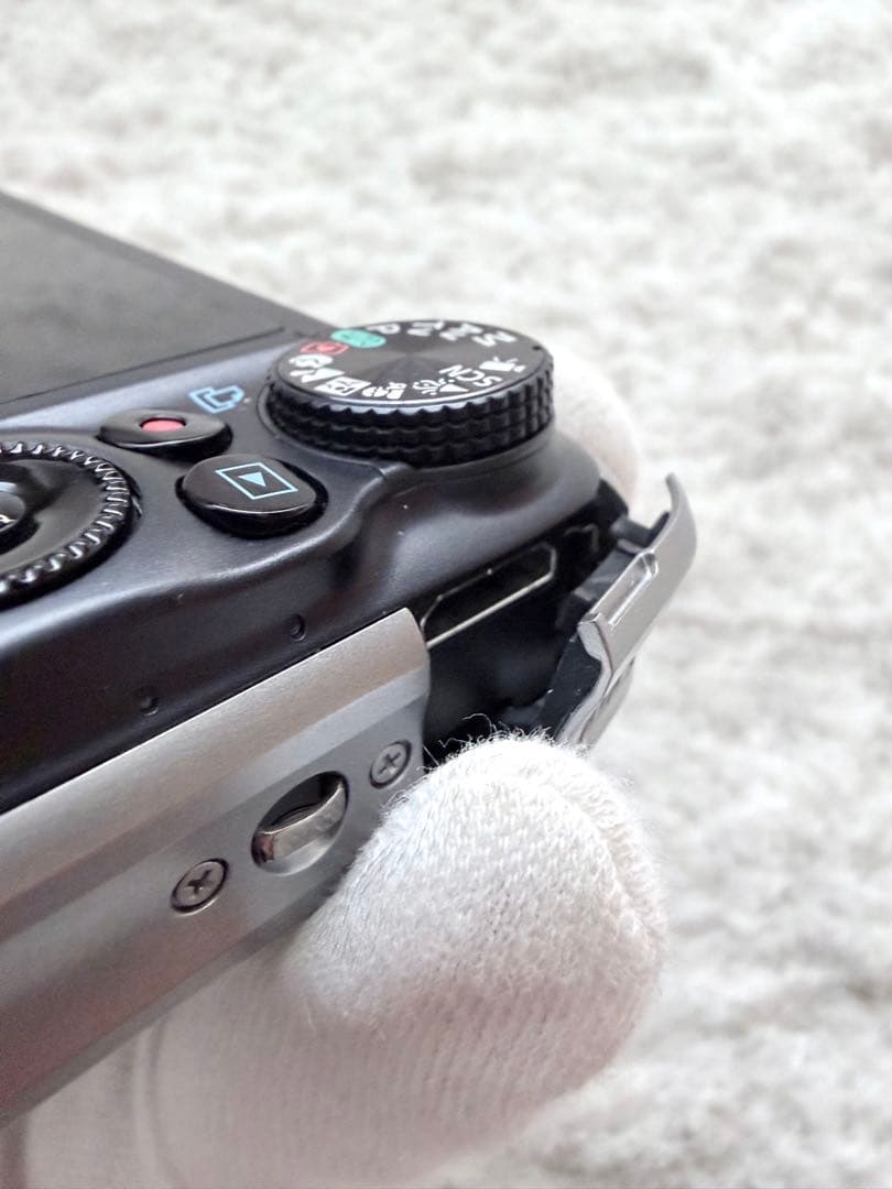 極上品【動作確認済】Canon キャノン PowerShot SX210 IS