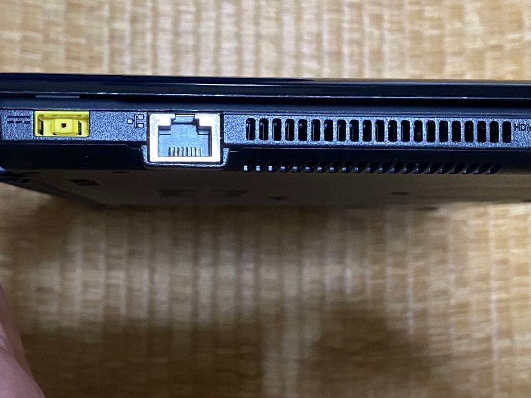 第7世代i5 DDR4 8gb VersaProノートパソコン Biosのみ確認