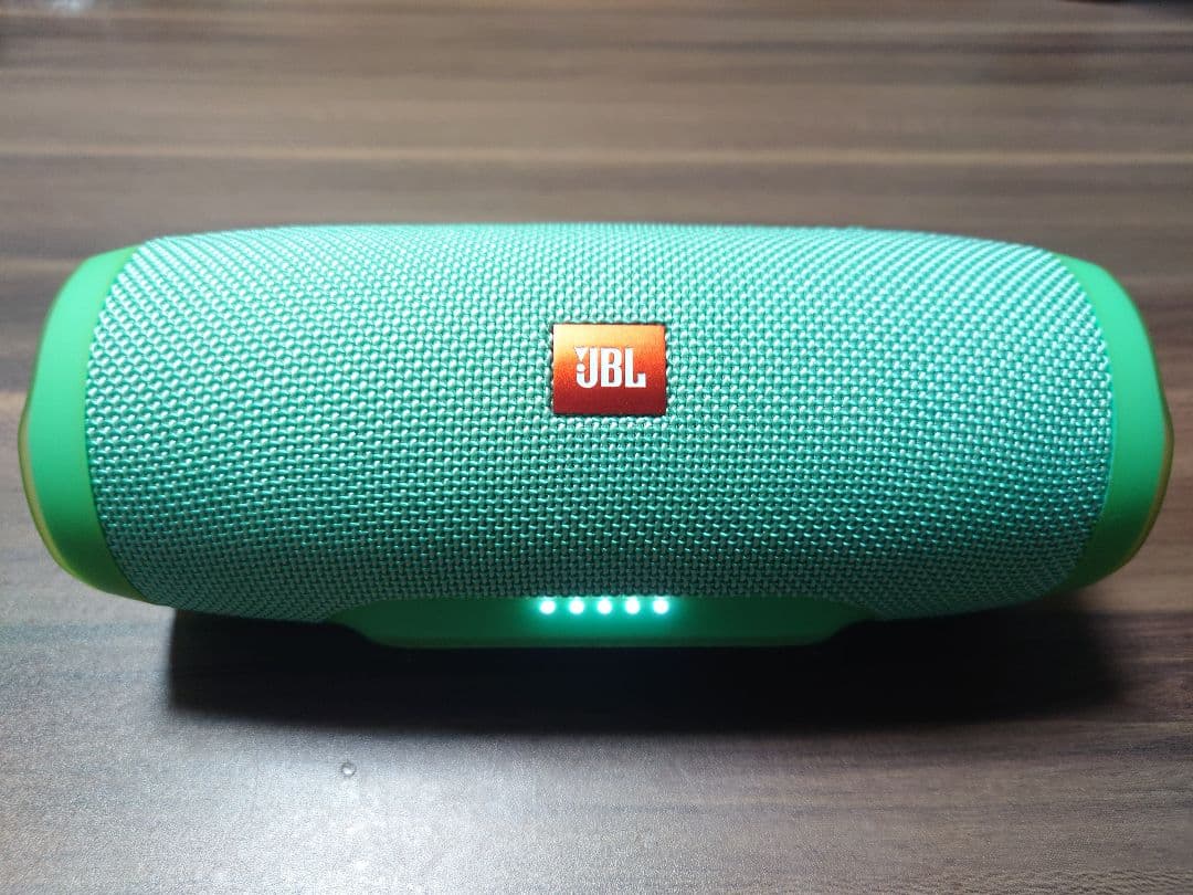 【美品】JBL CHARGE3ポータブルBluetoothスピーカー収納ケース付