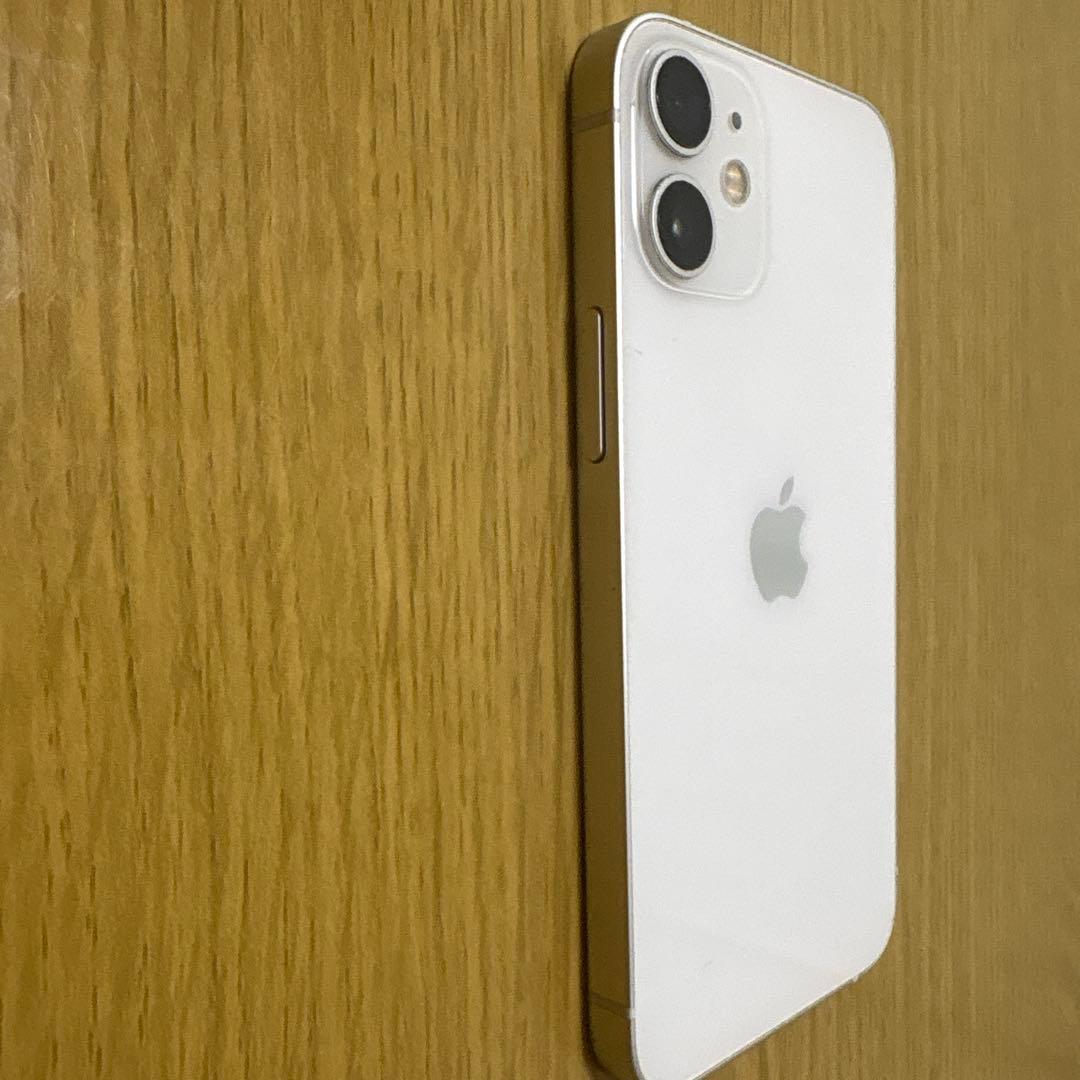 Apple iPhone 12 mini ホワイト