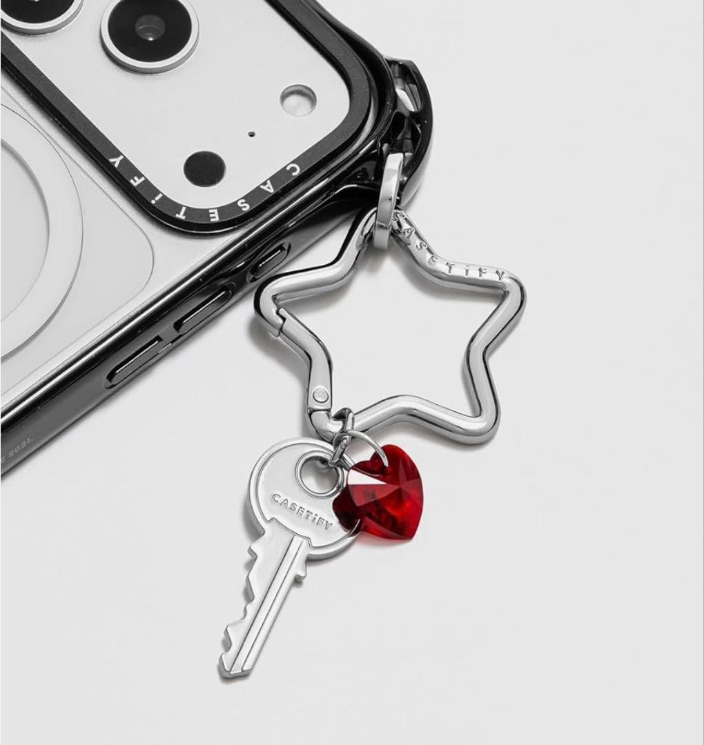 CASETiFY Twinkle Star キーチャーム - Ruby Red