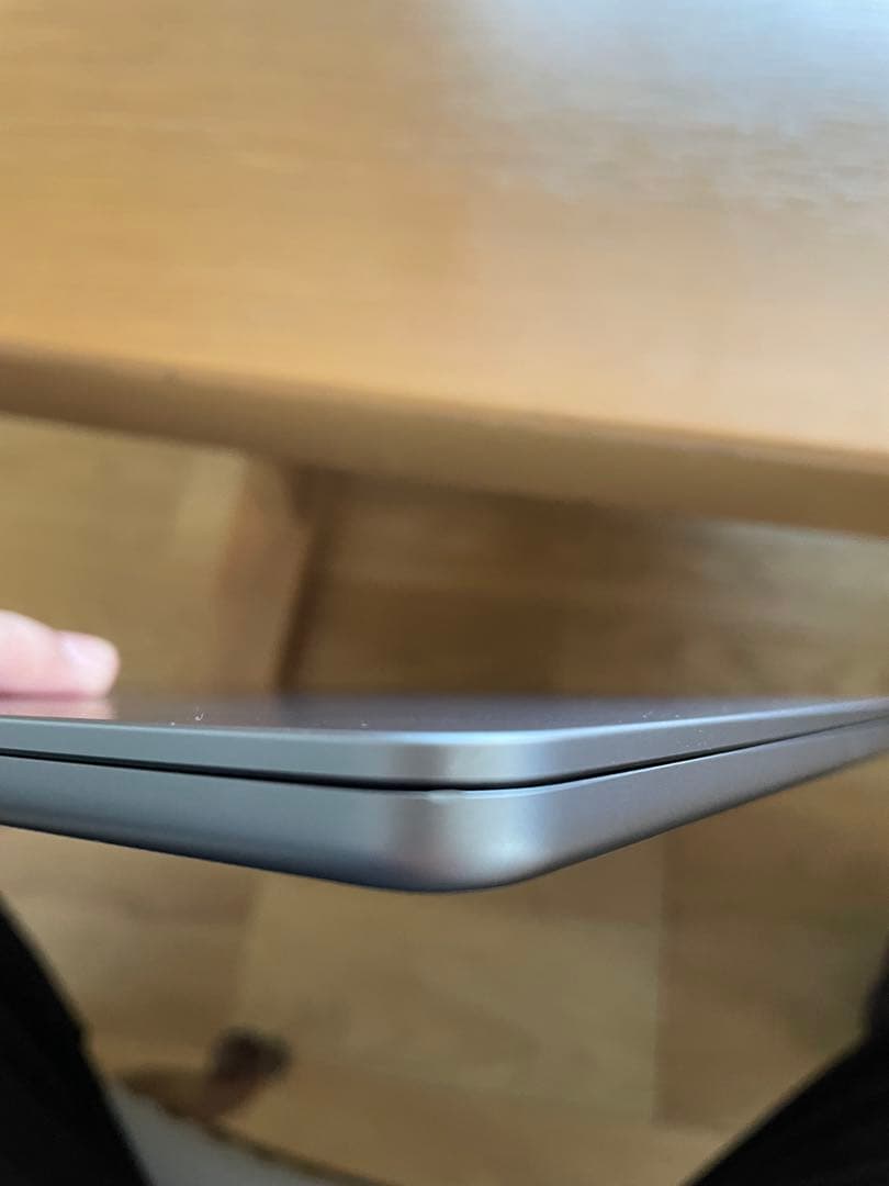 デ*ォ様 MacBook Air 2022 M2 A2681 ジャンク 起動不良
