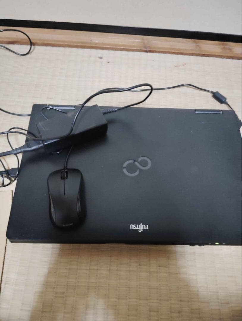 富士通のノートパソコン