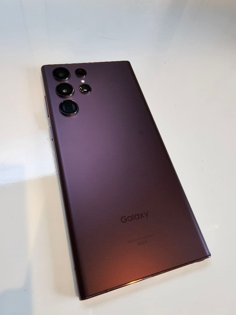 ​【美品】Galaxy S22 Ultra 256GB バーガンディ