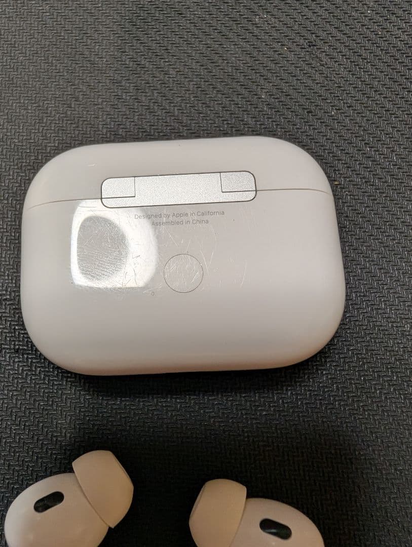 AirPods Pro2 lightning本体 ケース付き ジャンク扱い