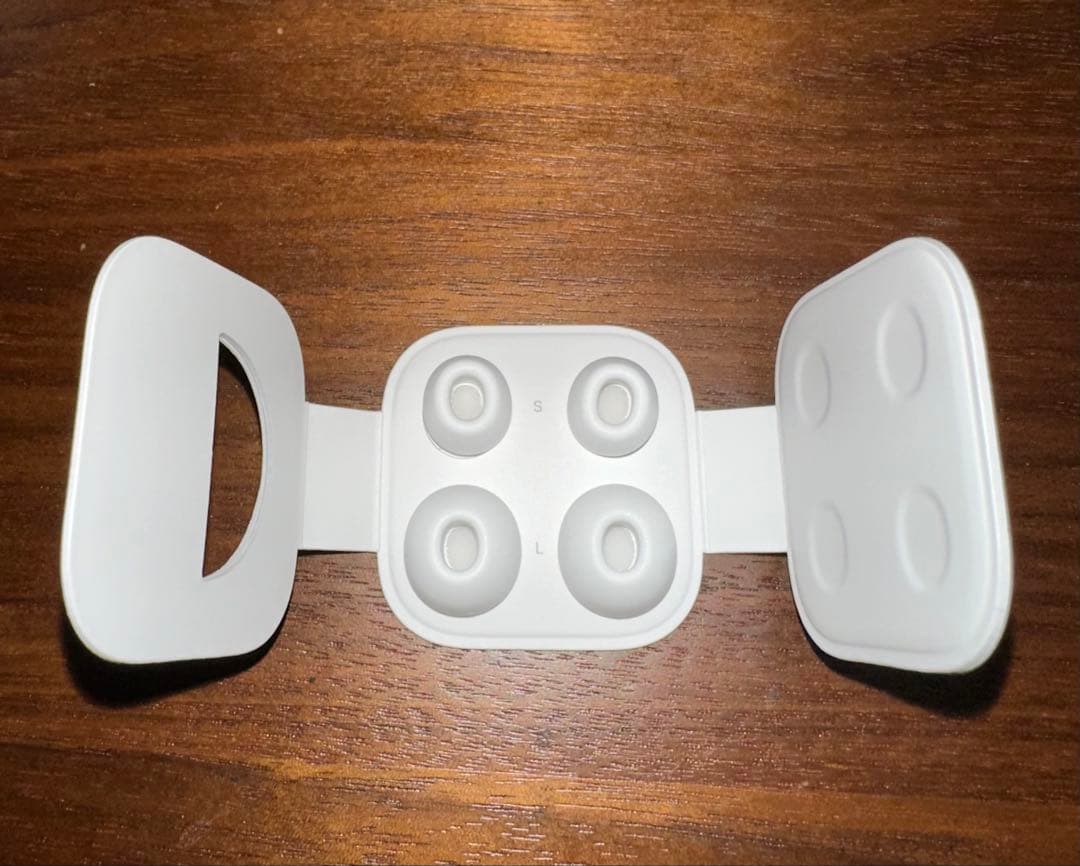 AirPods pro（第１世代）A2084 充電ケーブル付き
