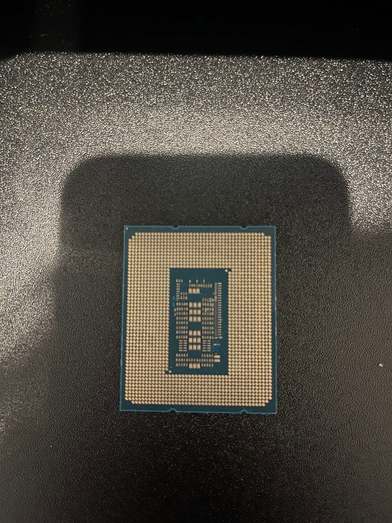 あ*と様 i9-12900k バルク品