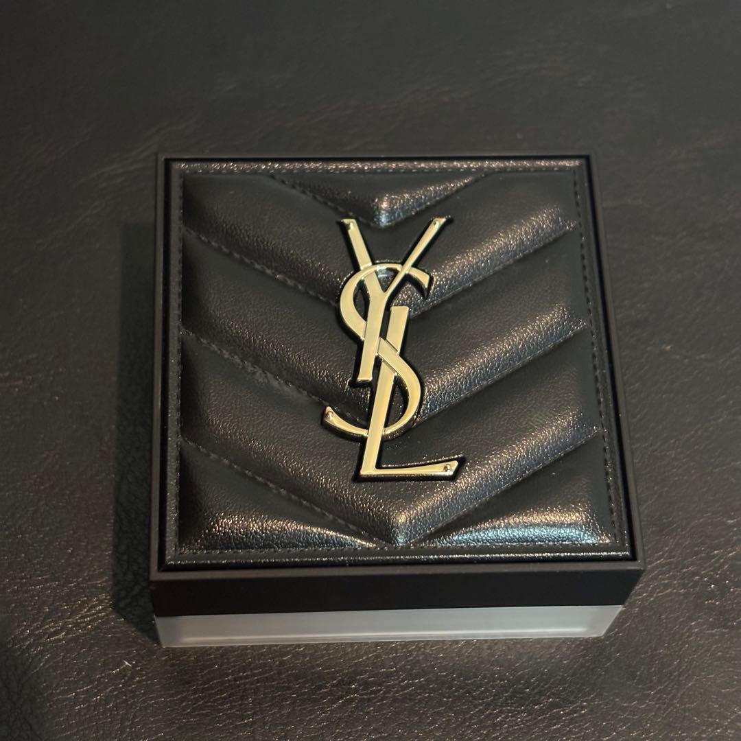 【新品未使用】YSL オールアワーズハイパールースパウダー05 パステルブルー