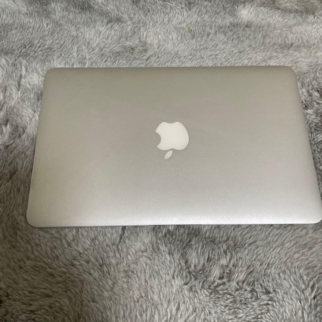 MacBook本体 MacBook Air 11 /8g/i7/2g/2tb