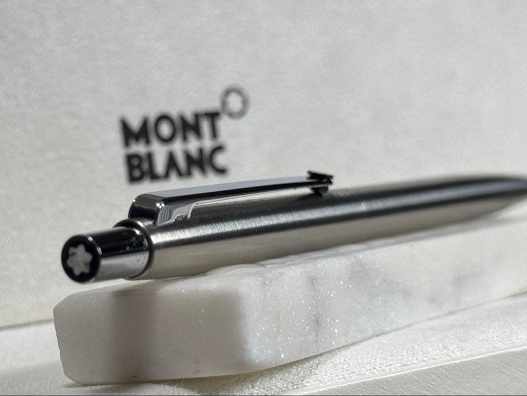 【新品未使用】MONT BLANC シルバーボールペン　スリムライン