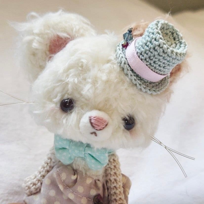 人気作家様 三毛猫のあみぐるみ 極美品