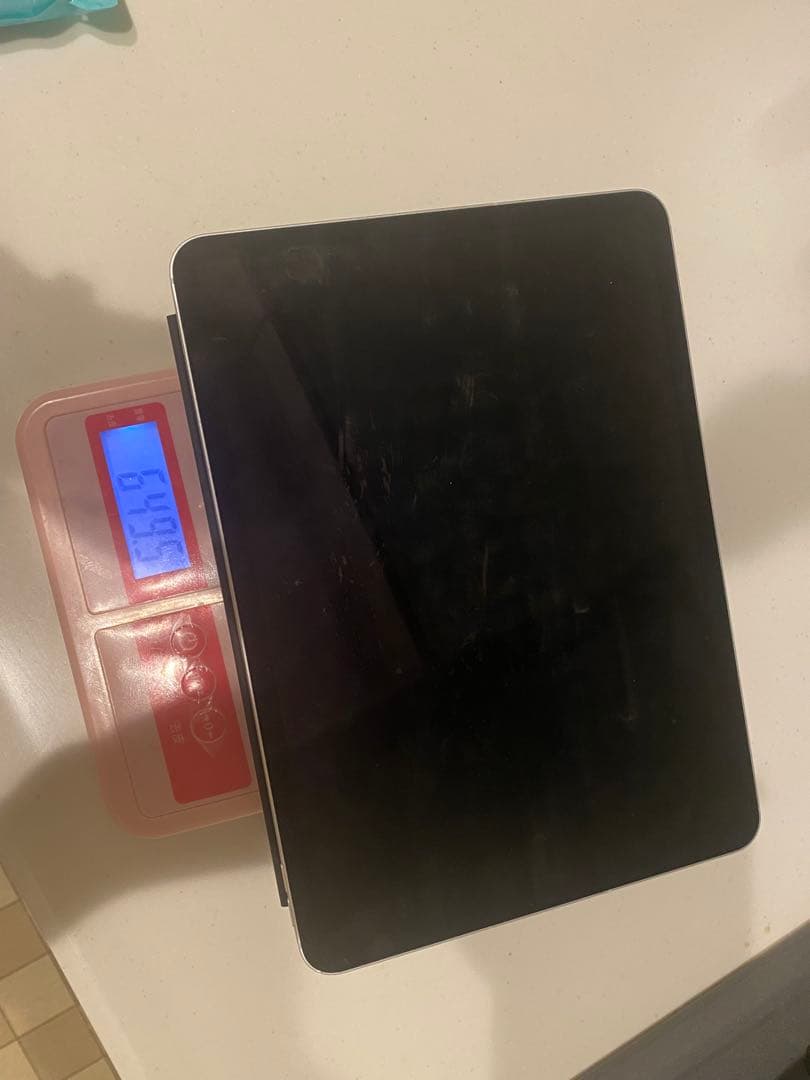 Apple iPad ProM1 11インチ第3世代　セルラーモデル