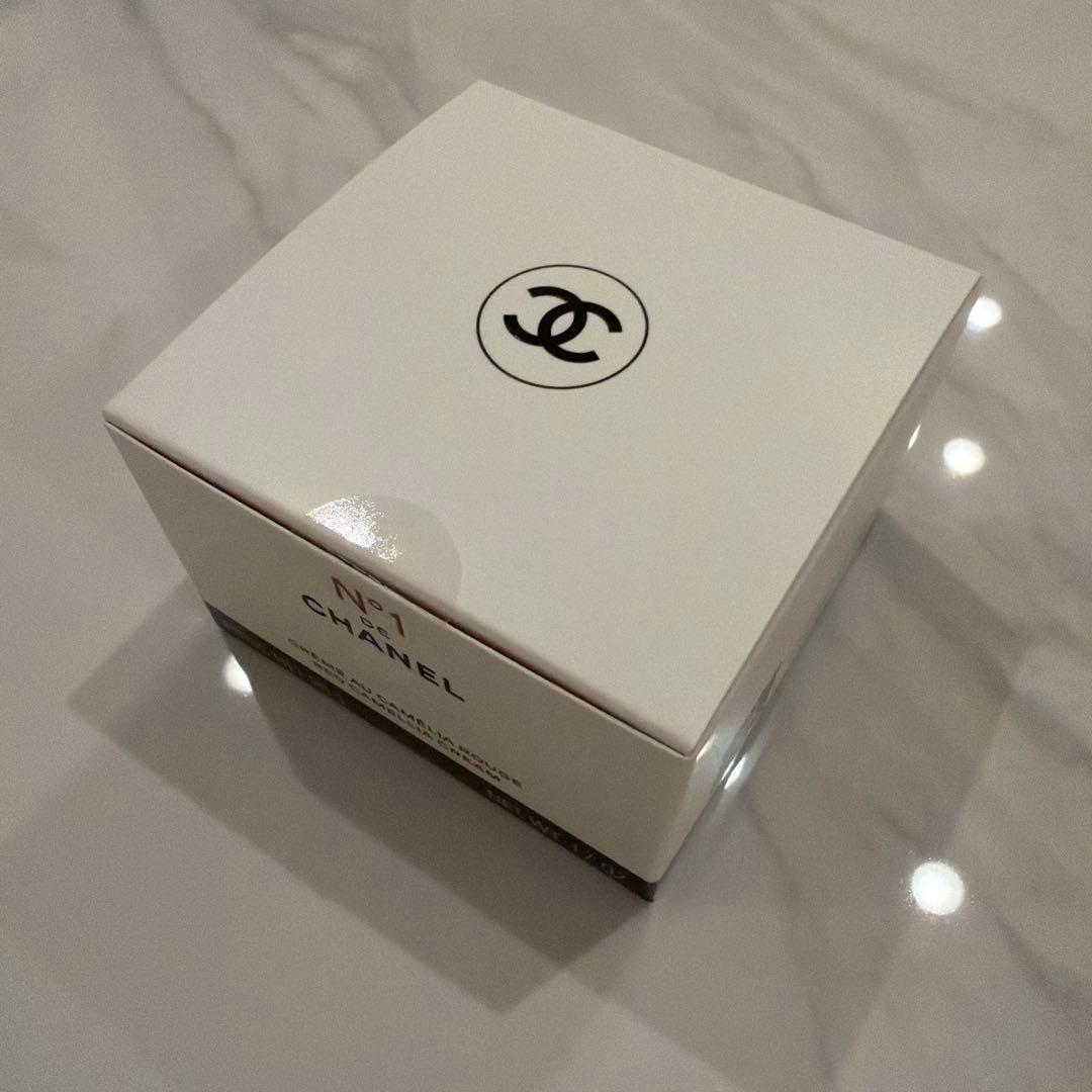 N°1 DE CHANEL クレーム オー カメリア ルージュ 50g