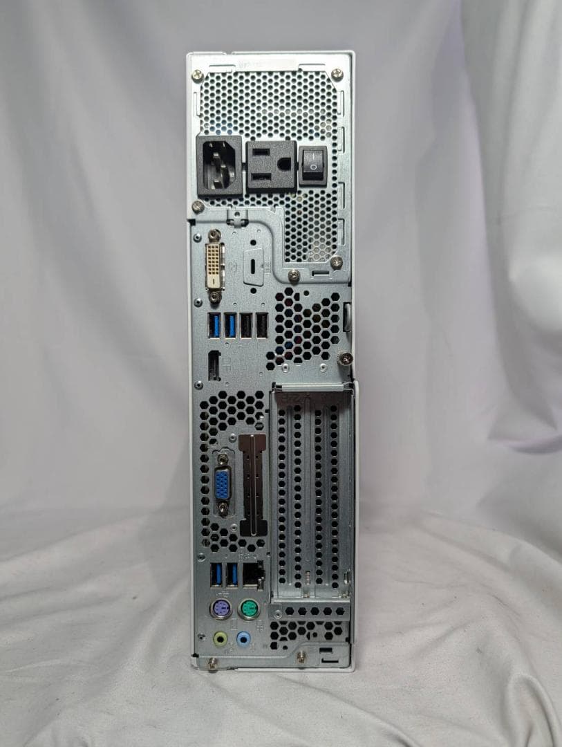 富士通 D588/BX i7/8GB/SSD256GB+HDD500GB
