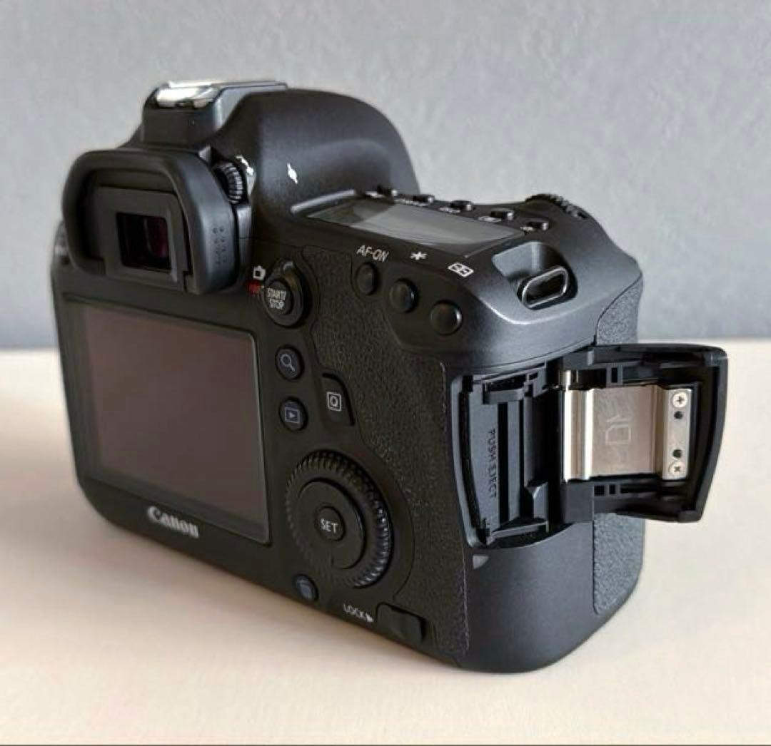 Canon EOS 6D フルサイズ 一眼 ストラップ付