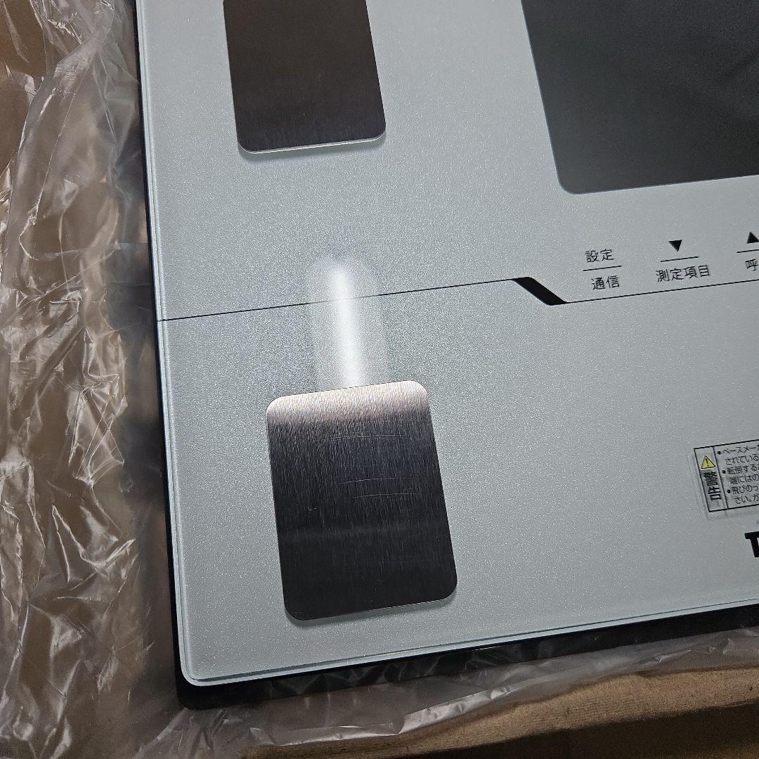 ほぼ新品　タニタ 体重計 体組成計 スマホ連動 ヘルスメーター BC-768