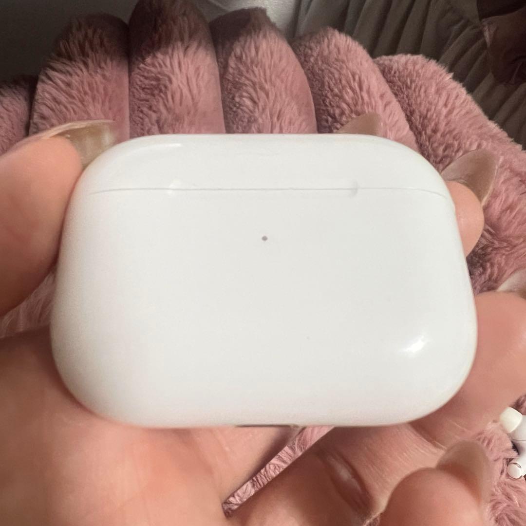 ひ*さ様 【正規品】AirPods Pro 第二世代　美品