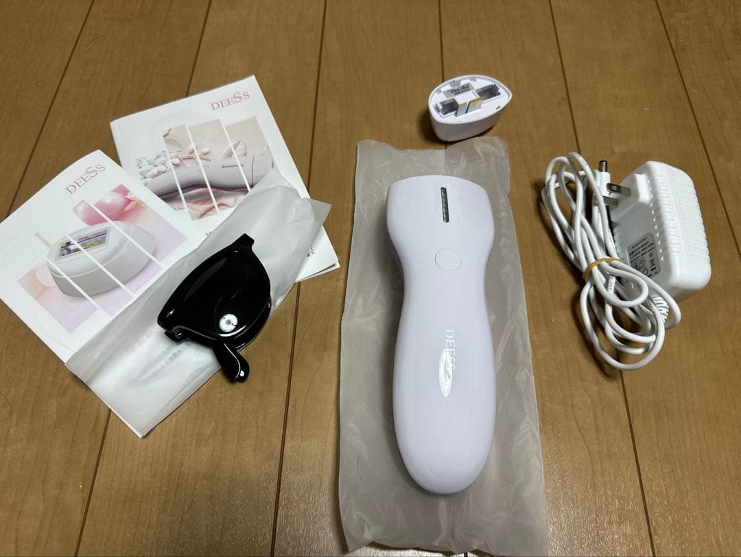 ホワイト 脱毛器 充電器付き