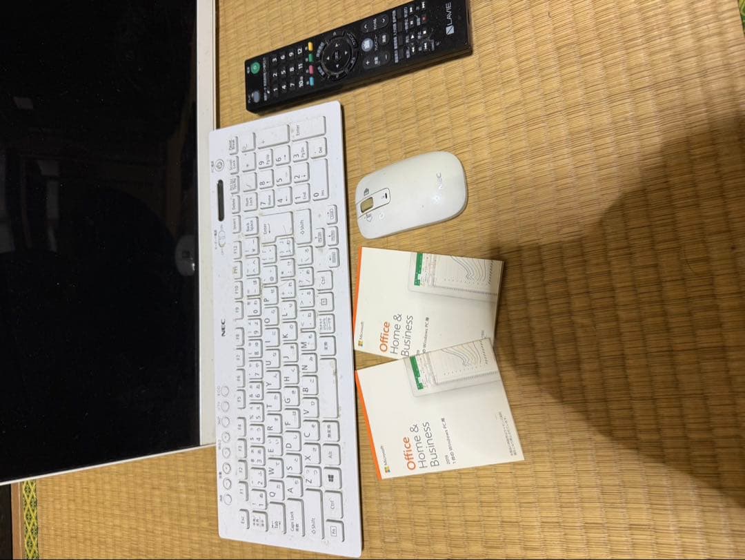 NECデスクトップ 第10世代PC-HA770RAW