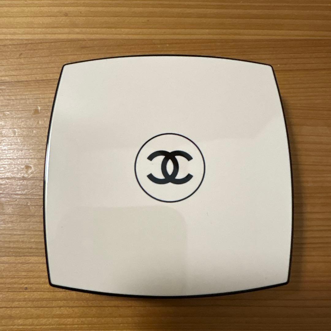 CHANEL レ ベージュ パレット ルガール クール ドゥ シャネル