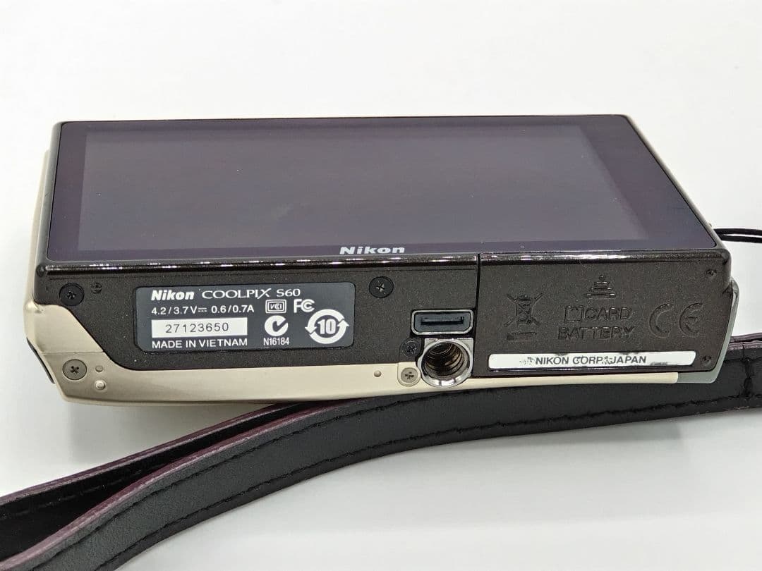 Nikon COOLPIX S60コンパクトデジタルカメラ リッチゴールド