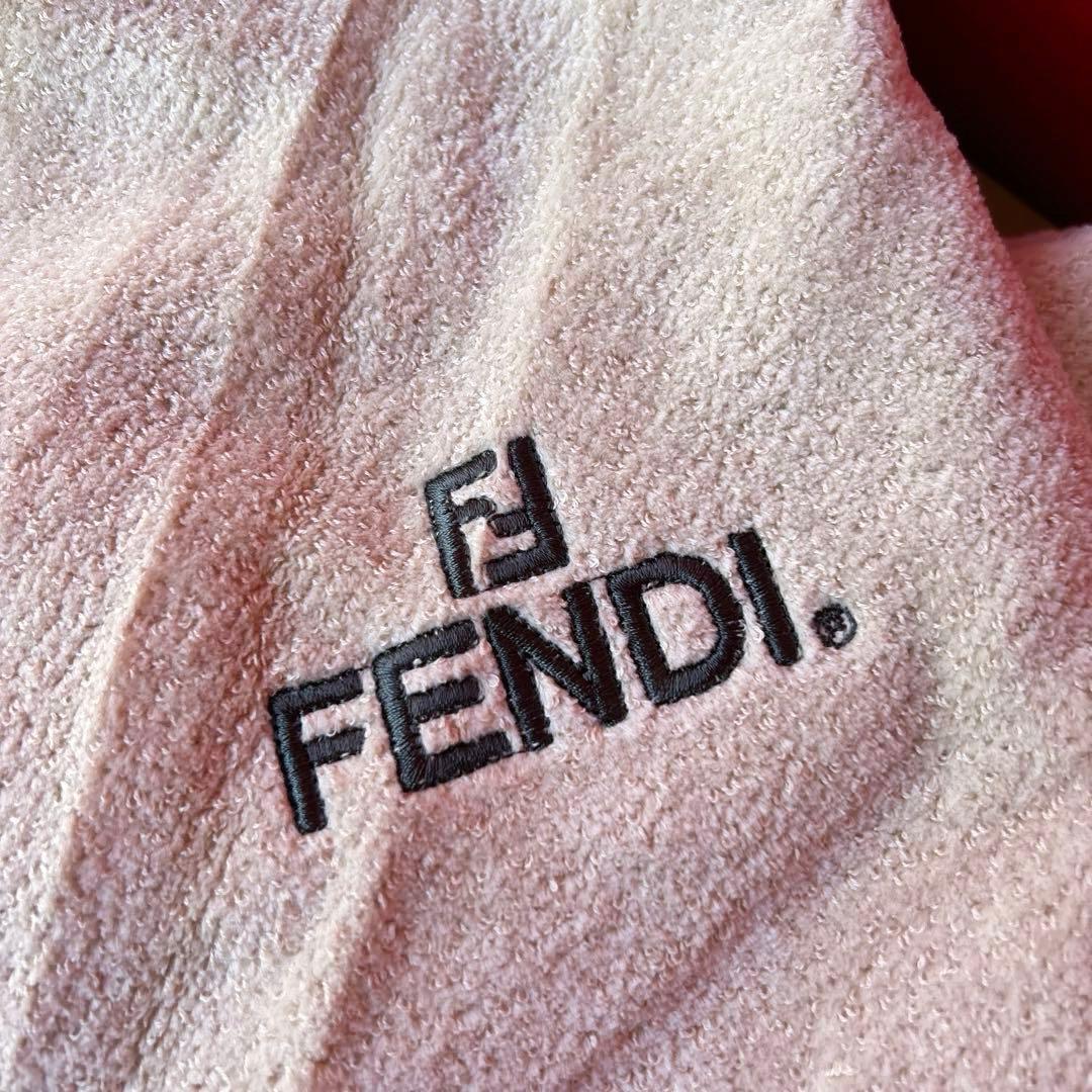 FENDIバスタオル