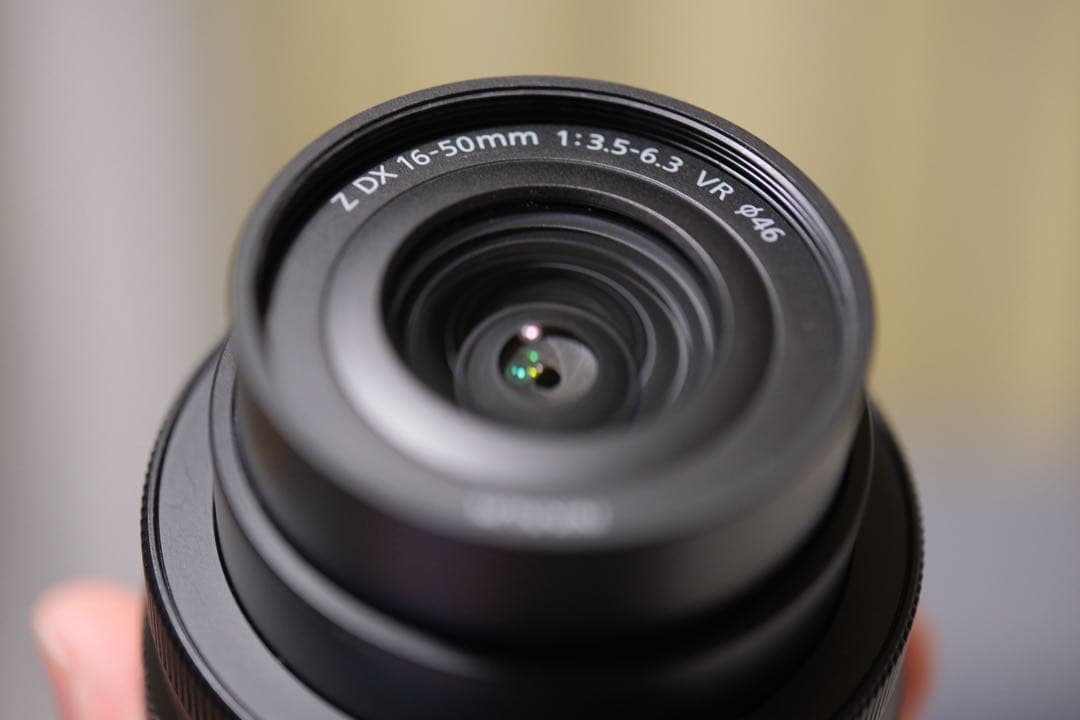 Nikon Zfcボディ　DX16-50mm f3.5-6.3ズームレンズ