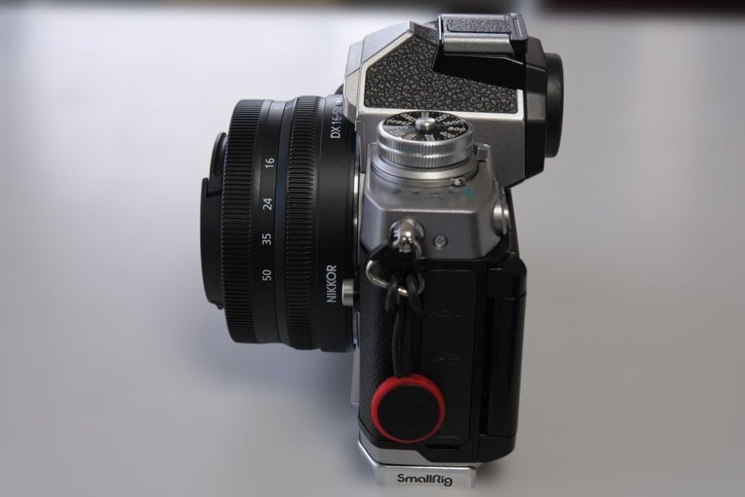 Nikon Zfcボディ　DX16-50mm f3.5-6.3ズームレンズ