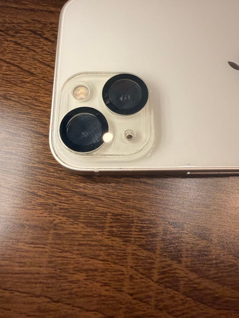 Apple iPhone 13 スターライト本体