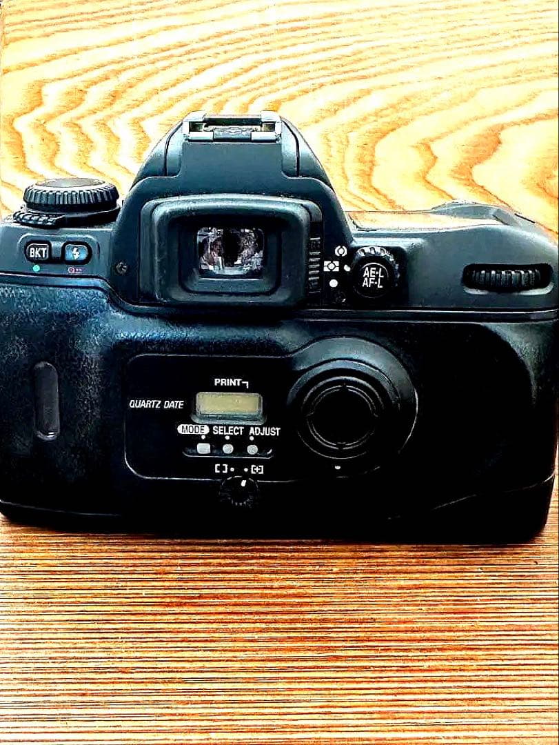 Nikon F80 フィルム一眼レフカメラ[ジャンク]