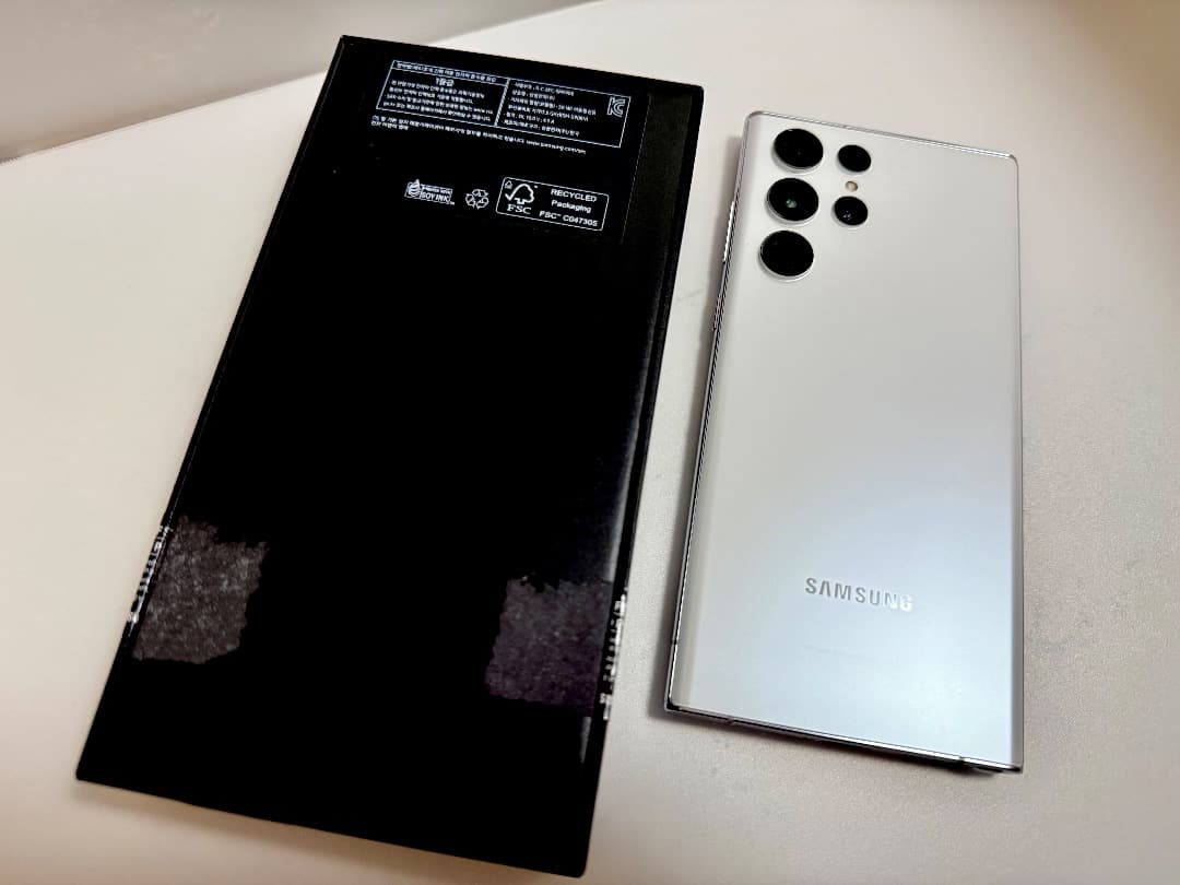 超美品 GALAXY s22 Ultla 256GB SIMフリー