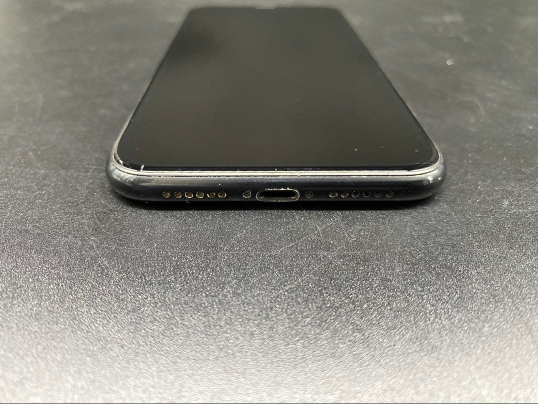 ★Apple iPhone XR MT002J/A 64GB、SIMロックあり