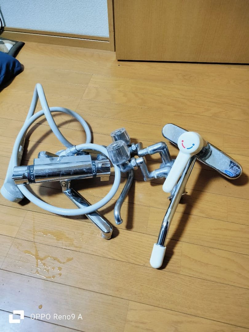 金属製ハンドシャワー シルバー/ホワイト