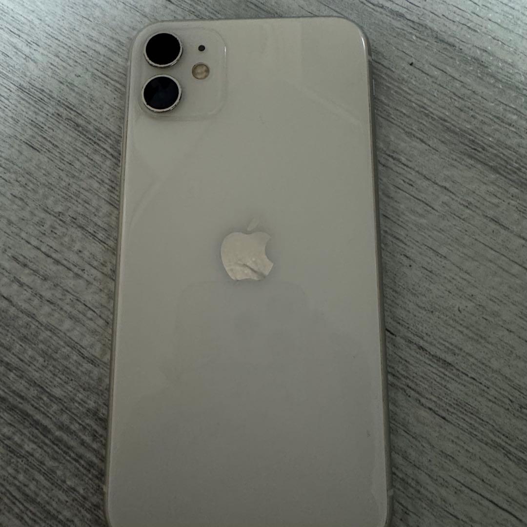 iPhone 11 ホワイト 本体 初期化済み　SIMフリー 64GB 箱付き