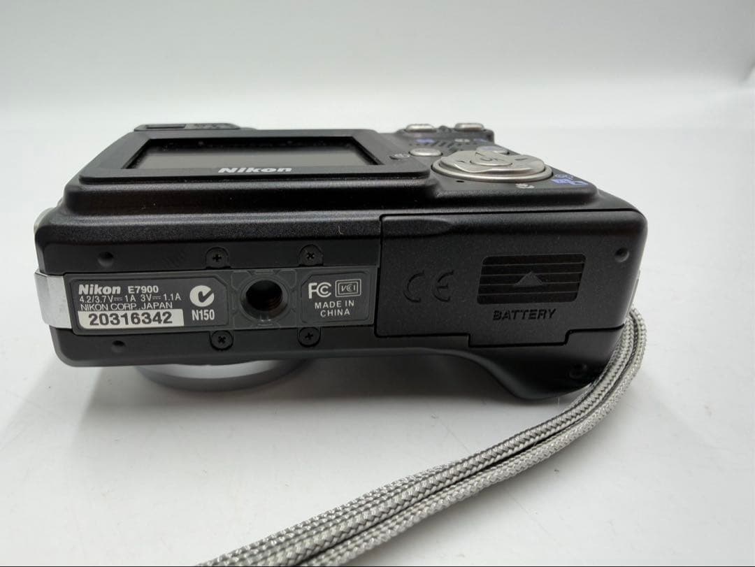 Nikon COOLPIX E7900 ブラック　デジカメ