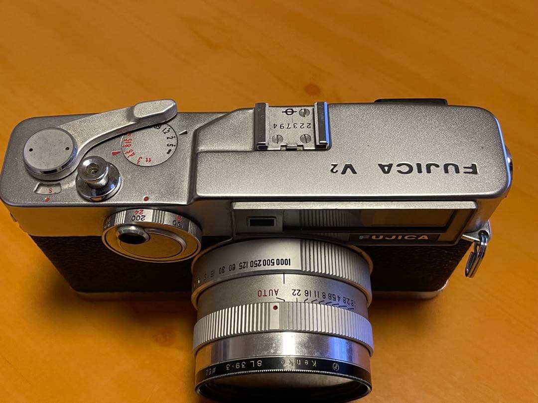 フィルムカメラ FUJICA V2