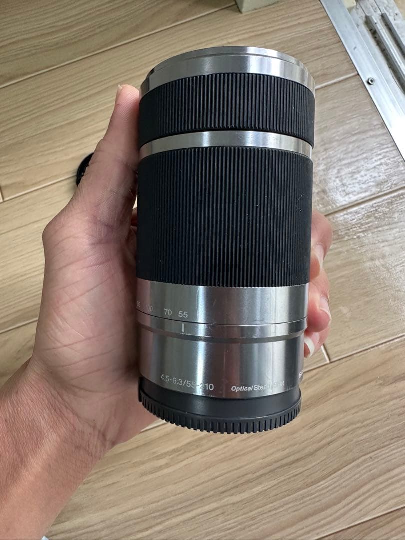 SONY 70-210mm f/4.5-6.3 ズームレンズ