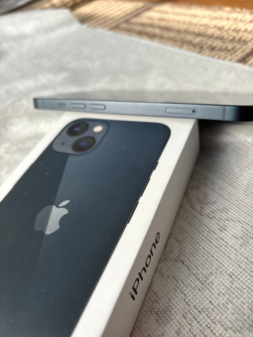 値下げしました　iPhone13 128GB ミッドナイト SIMフリー