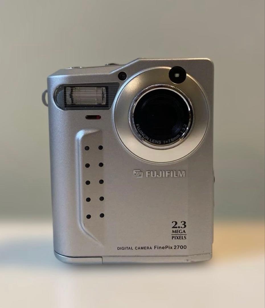 ★美品　FUJIFILM FinePix2700