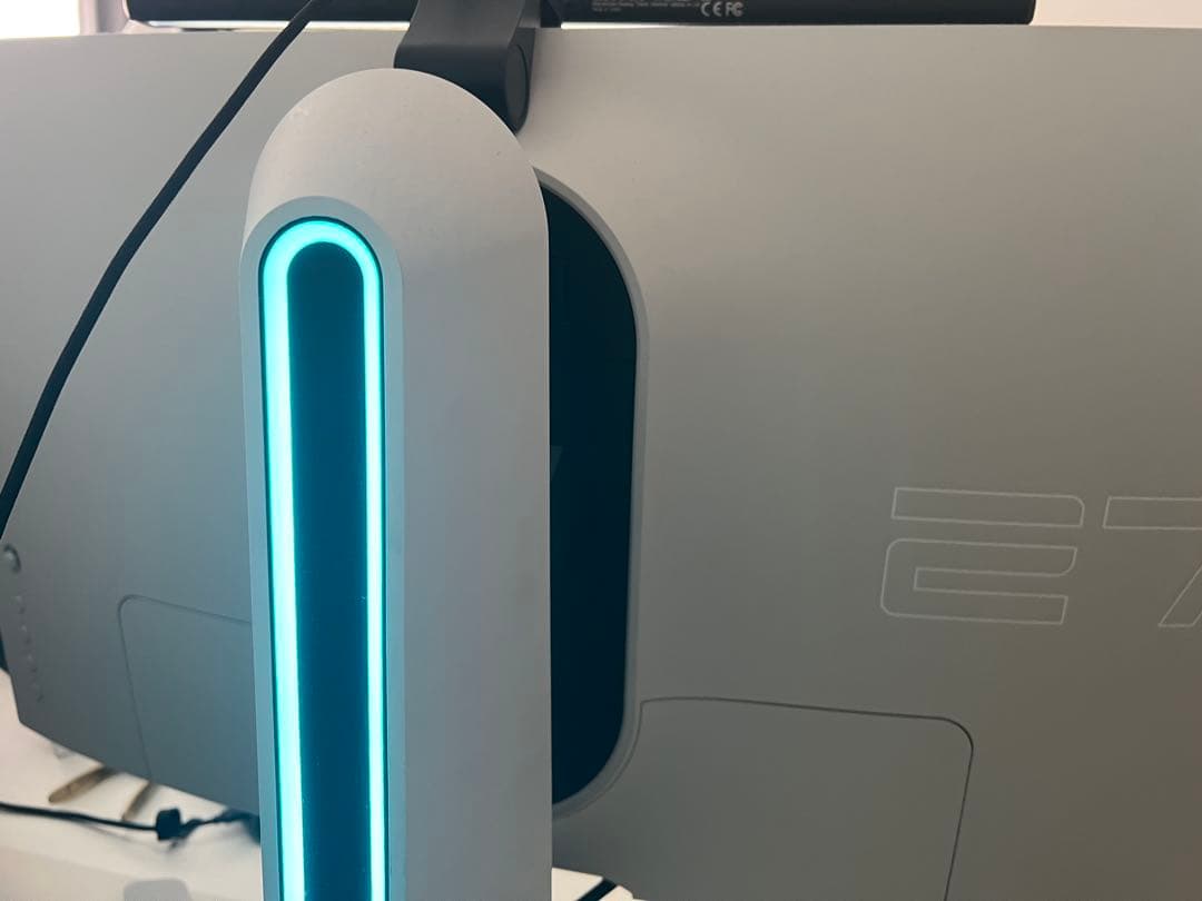 h*o様 Alienware AW2721HF