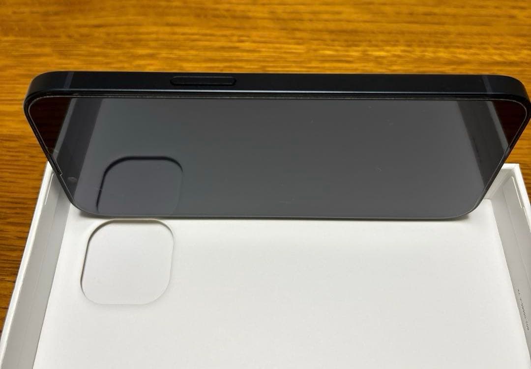 Apple iPhone 14 ブラック 本体　バッテリー84%