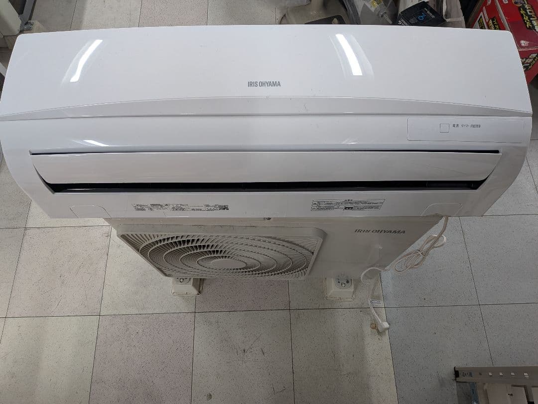 2024年製 アイリスオーヤマ ルームエアコン IRR-2224C 中古