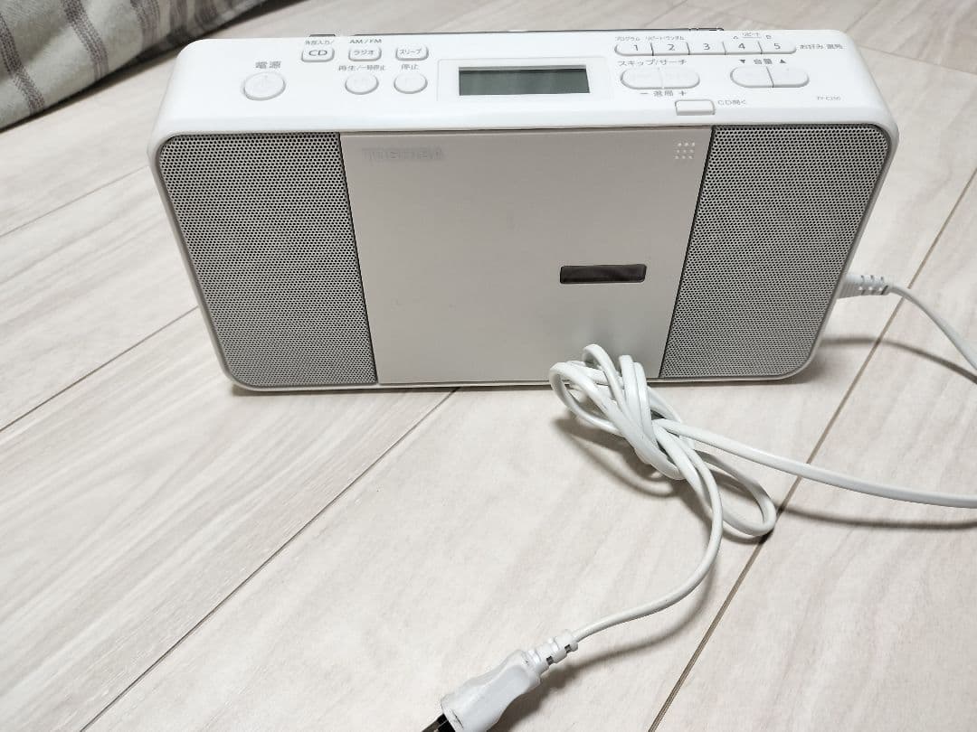 東芝　CDラジオ　TY-C250
