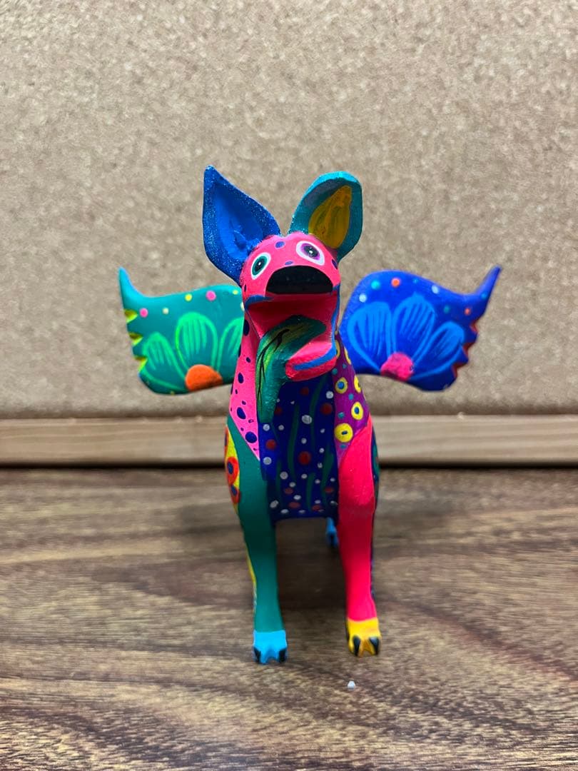 メキシコ伝統工芸 アレブリヘ 犬 Misterioso Alebrije